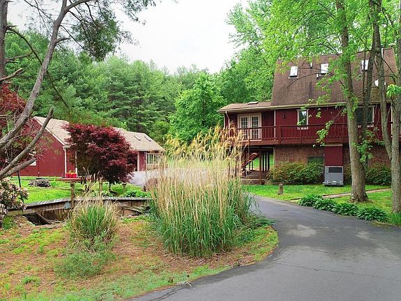 3rd image of 3543 Lake Winds Ln