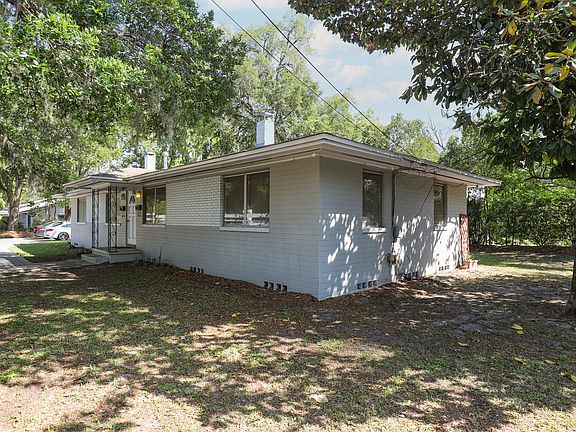 2nd image of 603 NE 6th Ave #603