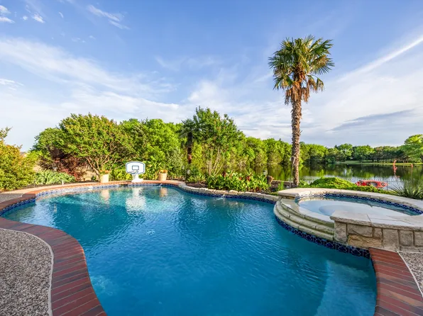 604 Willow Springs Dr, Heath, TX 75032