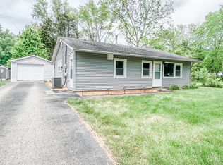 2006 Southwood Dr, Champaign, IL