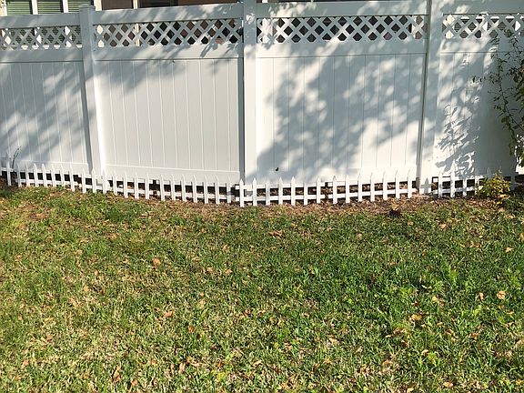 Privacy fence