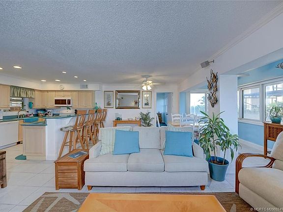 5th image of 1545 NE Ocean Blvd APT 201