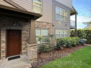 8758 NE Delamere Way, Beaverton, OR 97006
