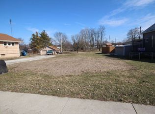 219 S Main St, Summitville, IN 46070