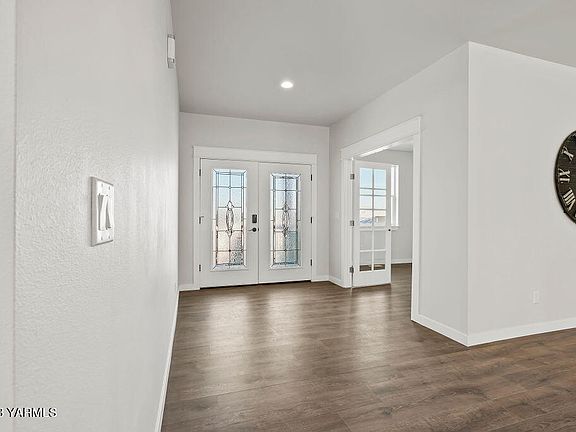 5th image of 1102 Heritage Hills Ln
