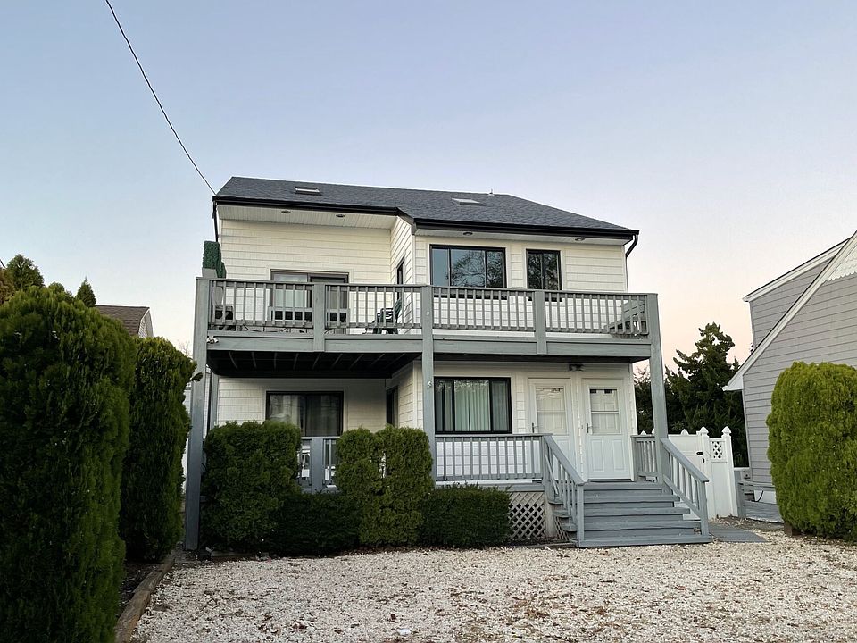1st image of 216 18th Ave #1
