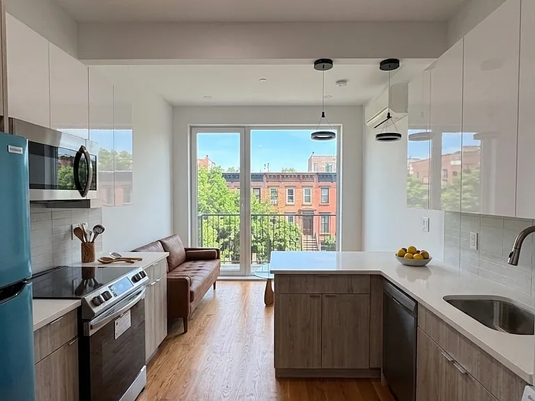 1644 New York Ave #3D — Photo 5