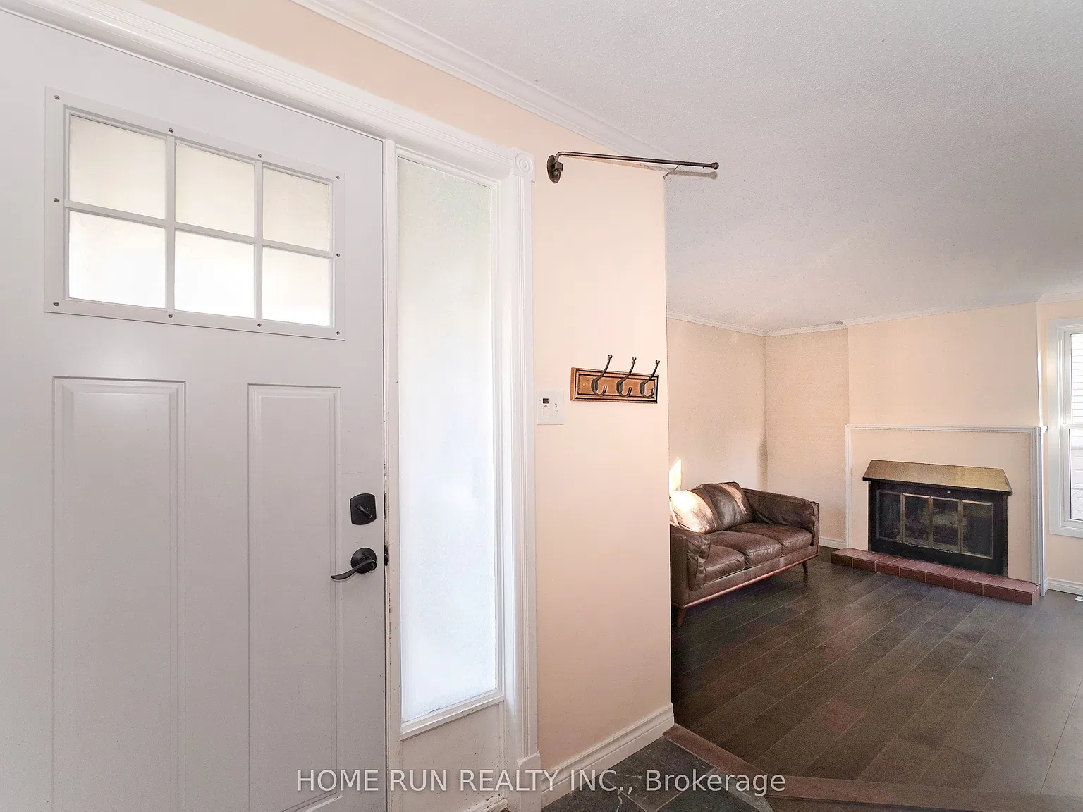 3 bed, $3,000 — Photo 3