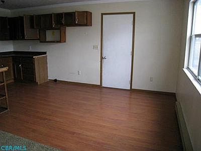 5th image of 1599 Constitution Dr