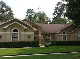 2227 Hickory Ridge Dr, Valrico, FL 33596