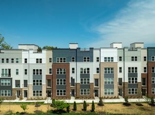 2536 Neabsco Common Pl, Woodbridge, VA 22191