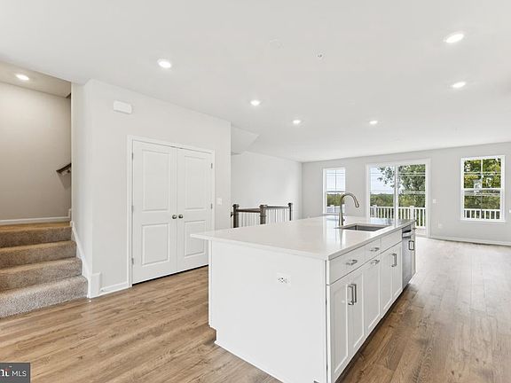 4th image of 9648 Killenney Pl