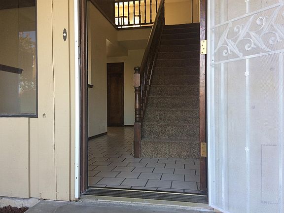 5th image of 2423 E Vassar Dr