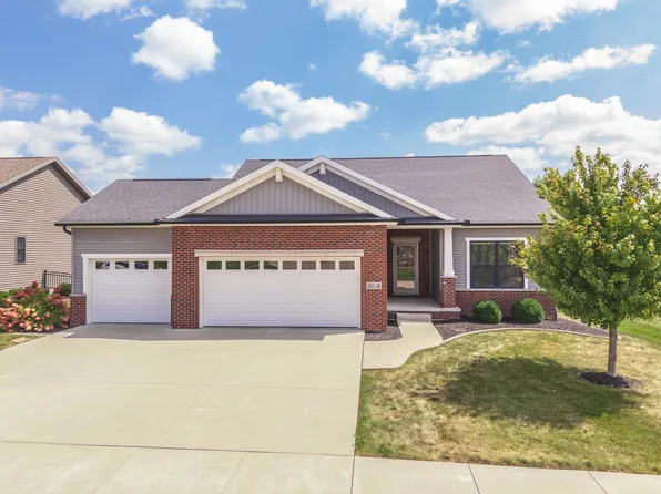 1116 Travertine Rd, Normal, IL 61761