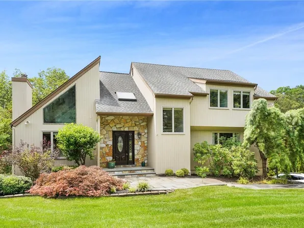 2739 Evergreen Street, Yorktown Heights, NY 10598
