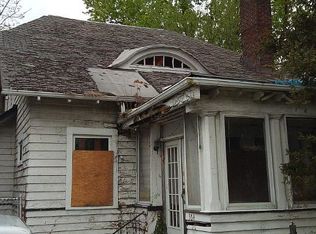 504 Eddy Rd, Cleveland, OH 44108