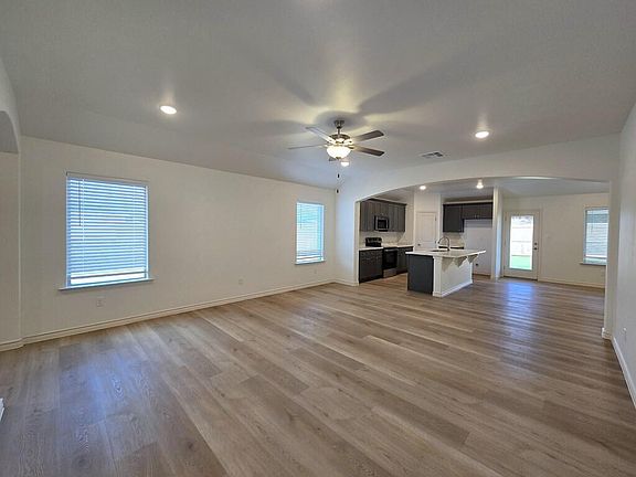 2nd image of 1301 Hogback Way