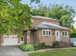 239 Magnolia Ave, Pompton Lakes, NJ 07442