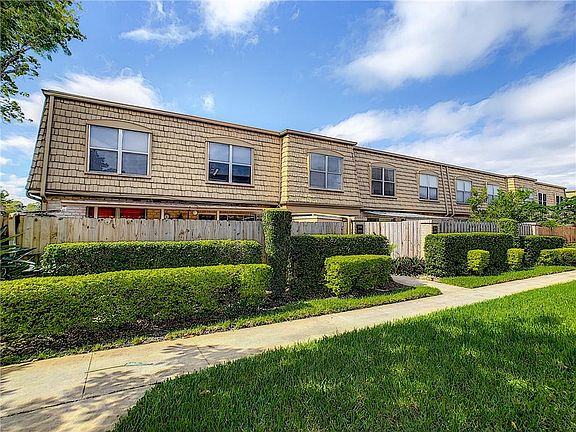 2nd image of 200 Saint Andrews Blvd APT 2803