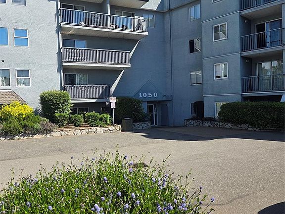 2nd image of 1050 Braidwood Rd #107