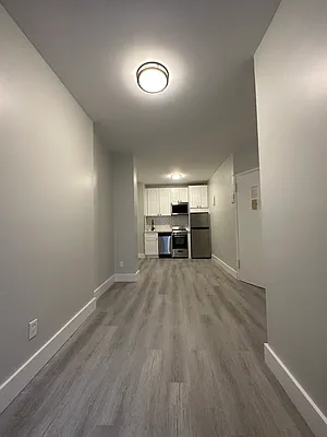 Rented by Peter R. Hungerford, LREB | media 13