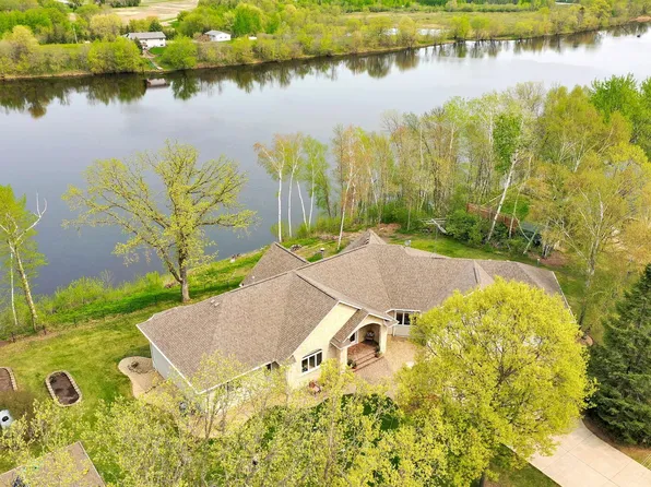 20328 Ann River Dr, Mora, MN 55051