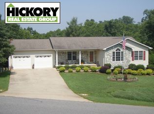 3496 Raintree Dr, Hudson, NC 28638