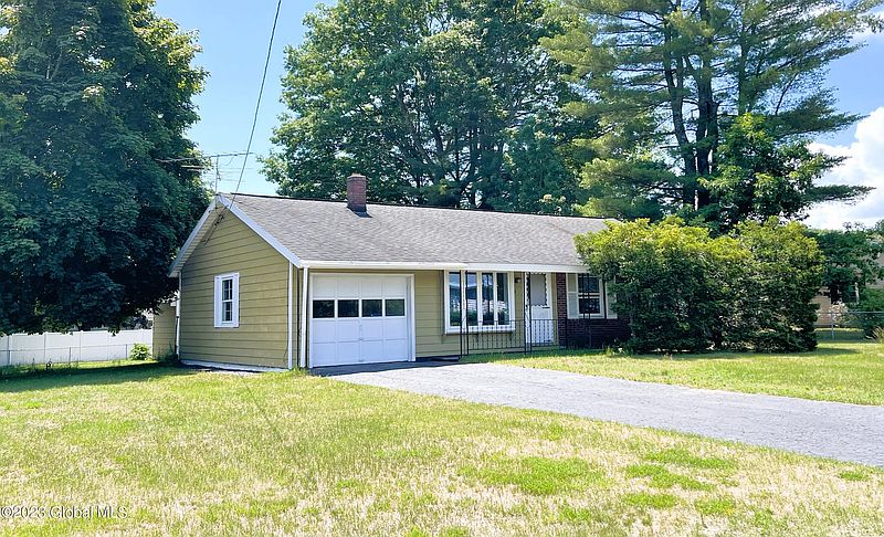 3rd image of 72 Edmund Drive
