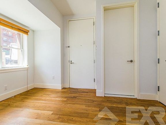 2nd image of 127 Lefferts Pl #1KW
