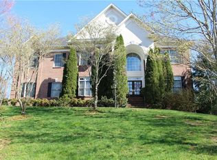 4158 2nd St NW, Hickory, NC 28601