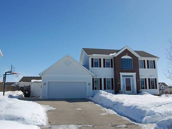 1st image of 2001 NW Parkridge Dr