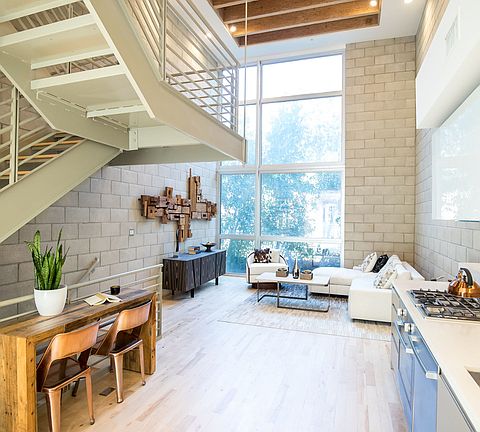 3rd image of 3450 Cahuenga Blvd W APT 906