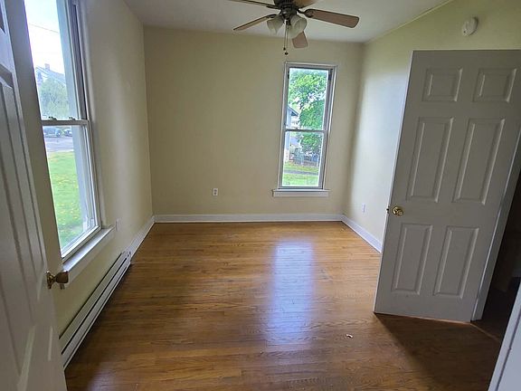 4th image of 134 E College Ave #A