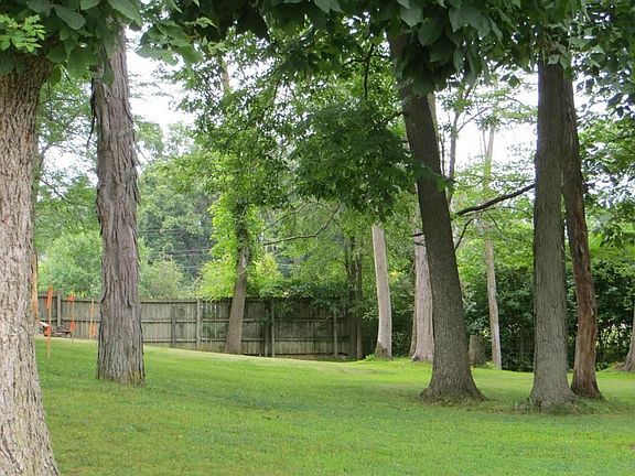 3rd image of Woodrow Ave