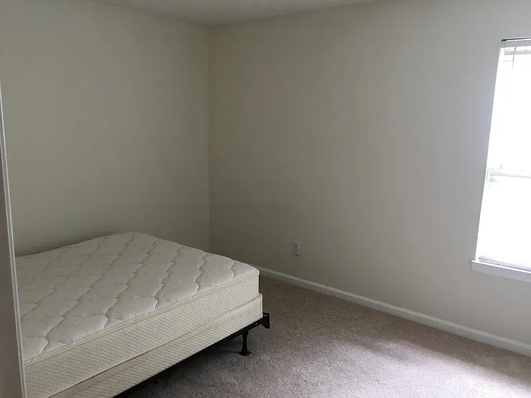 1197 Yellow River Dr — Photo 9