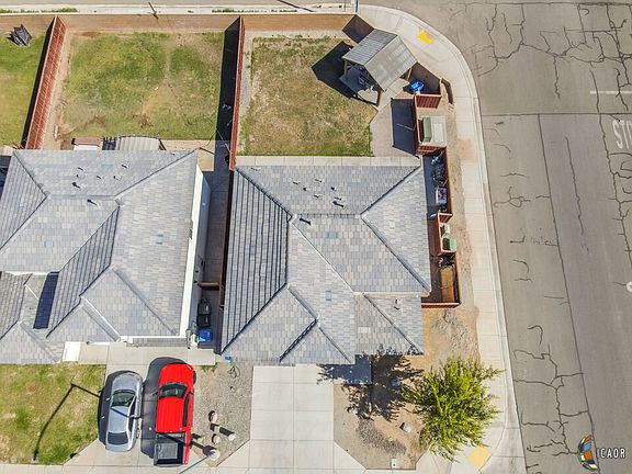 3rd image of 2380 Mia Ave