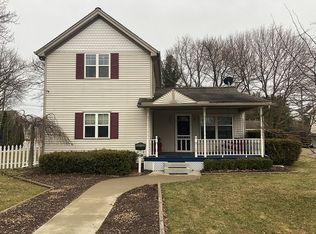 46 1st St, Oxford, MI 48371