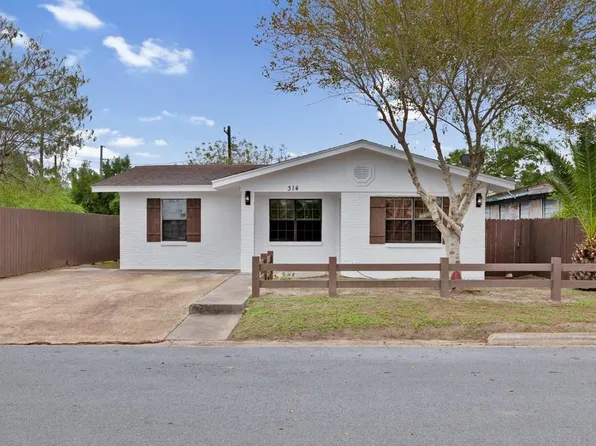 314 E Adams St, Port Isabel, TX 78578
