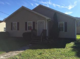 446 W 2nd Ave, Big Stone Gap, VA 24293