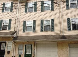 355 Shurs Ln, Philadelphia, PA 19128