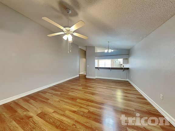 3rd image of 4307 Larrys Lagoon