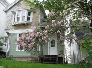 416 N 6th St, Hannibal, MO 63401