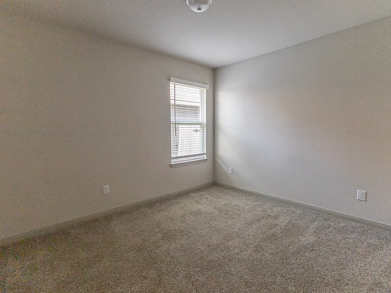 3932 Centerfire Rd — Photo 6