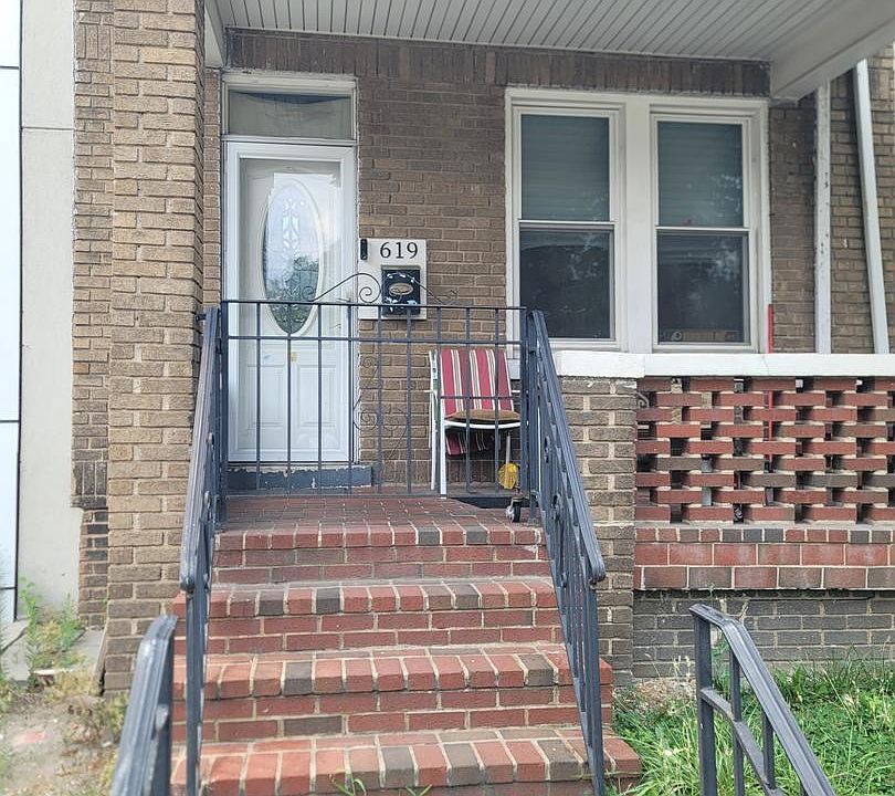 1st image of 619 Florida Ave NE
