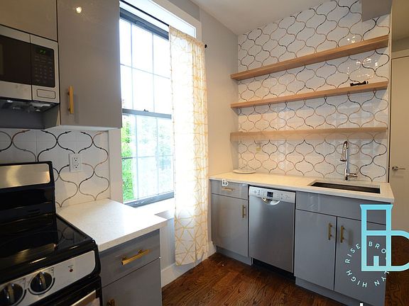 2nd image of 419 Throop Ave APT 2L