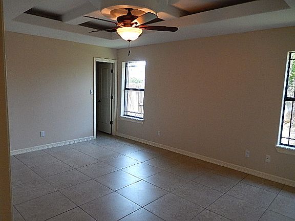 3rd image of 2406 Agave Cir