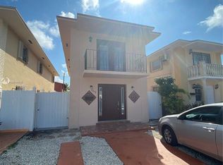 2615 W 8th Ln, Hialeah, FL 33010