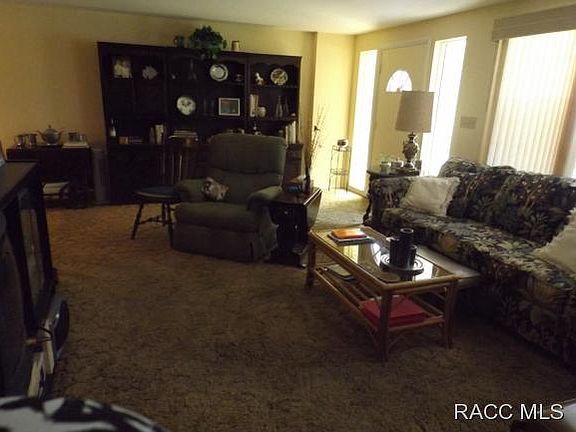 4th image of 1035 N Hollywood Cir