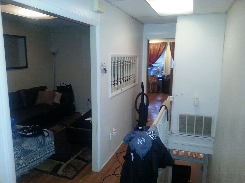 2nd image of 215 N Farson St