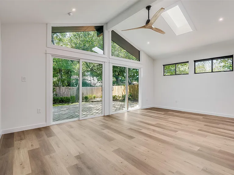 1707 Fawn Dr — Photo 4